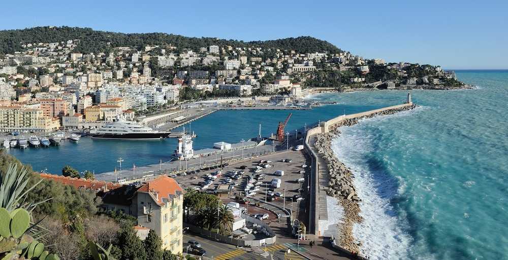 L'entrée du Port de Nice