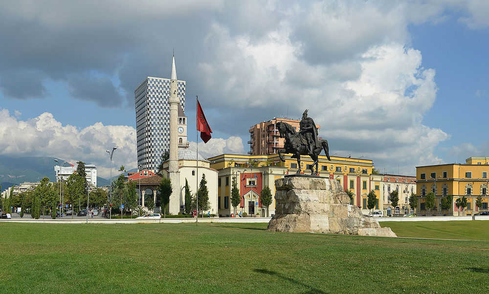 Tirana - Skanderbeg Square