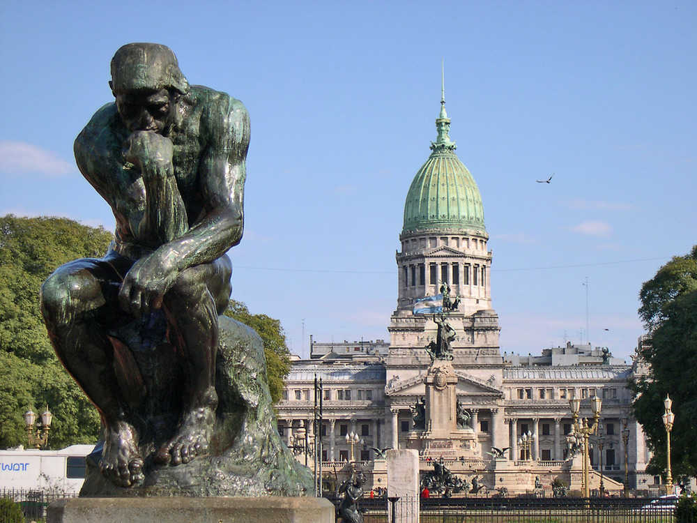 Buenos Aires  - Rodins thinker in front of congress